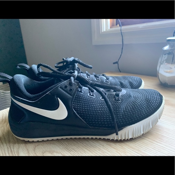women’s nike volleyball shoes - Picture 2 of 2